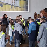 Die Gruppe während der Führung